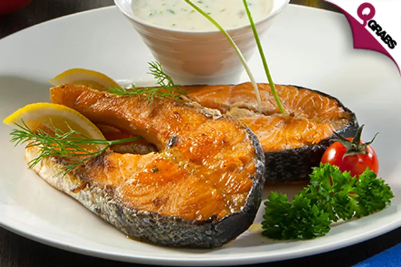 For QR100 Experience Fresh Seafood with Your Choice of Food at The Pearl! (QR200 Value)